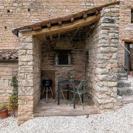 Graceful Holiday Home In Acqualagna With Swimming Pool Exterior photo