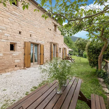 Graceful Holiday Home In Acqualagna With Swimming Pool Exterior photo