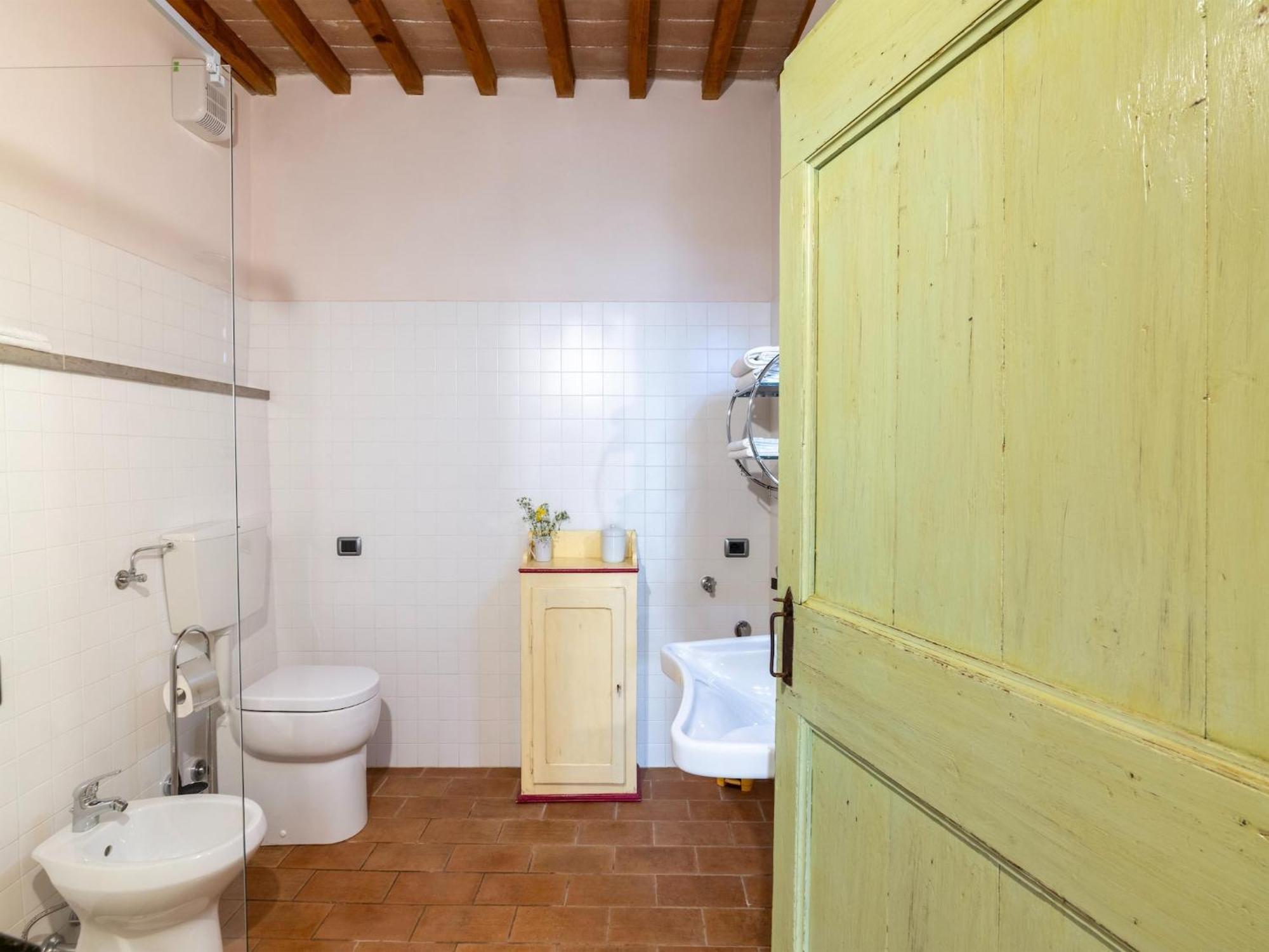 Holiday home Graceful In With Swimming Pool