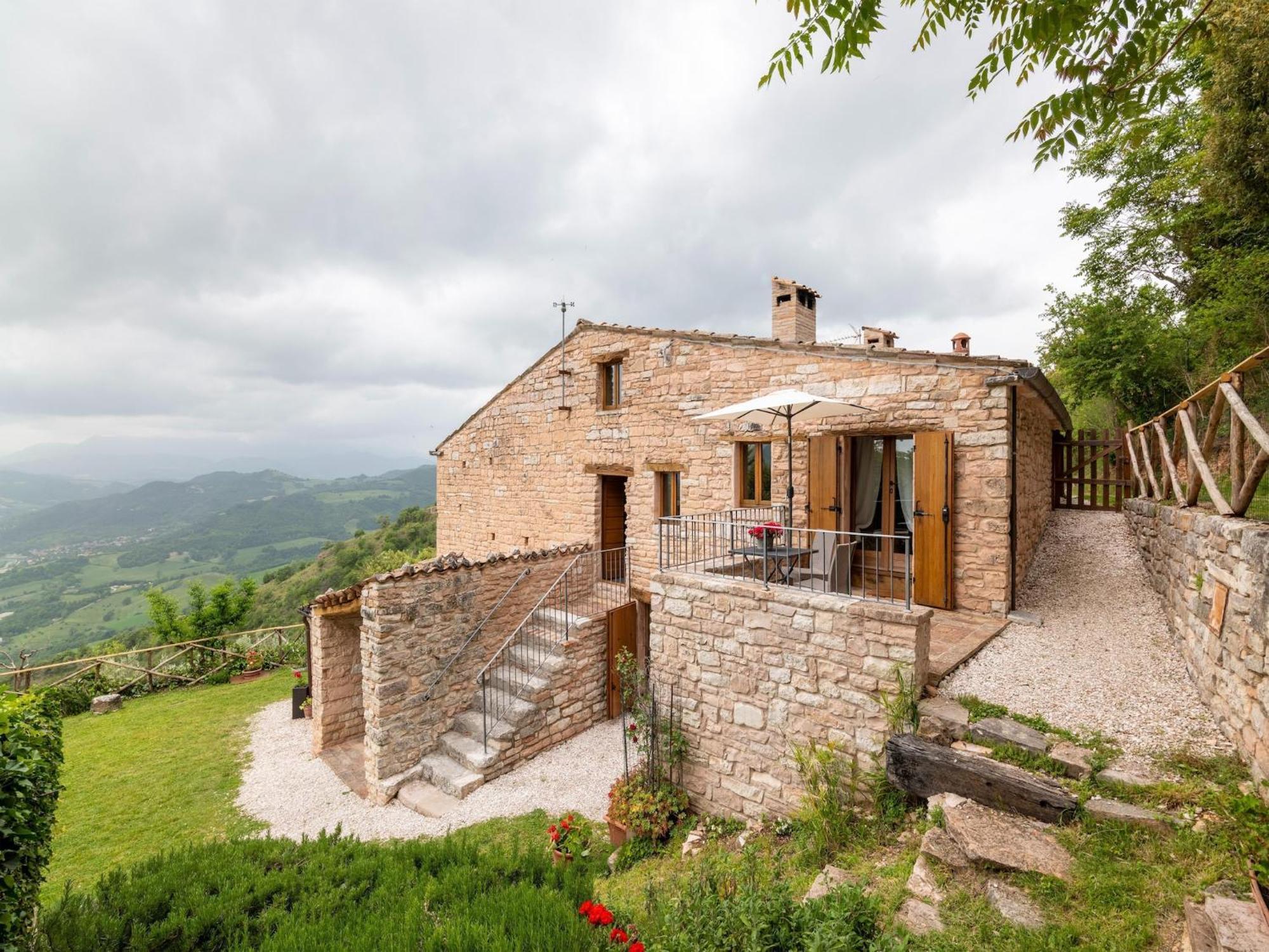 Holiday home Graceful In With Swimming Pool *