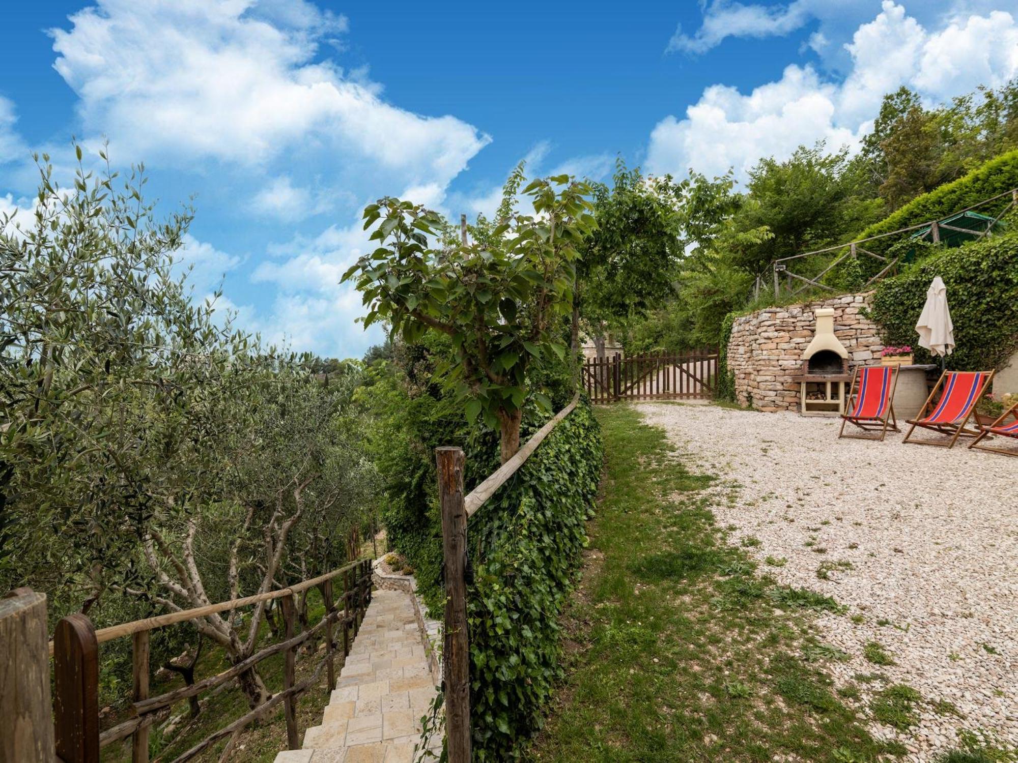 Graceful In With Swimming Pool Holiday home